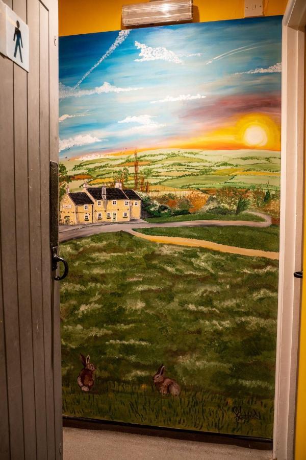 Rising Sun Pub, Restaurant And Rooms Lacock Exteriör bild